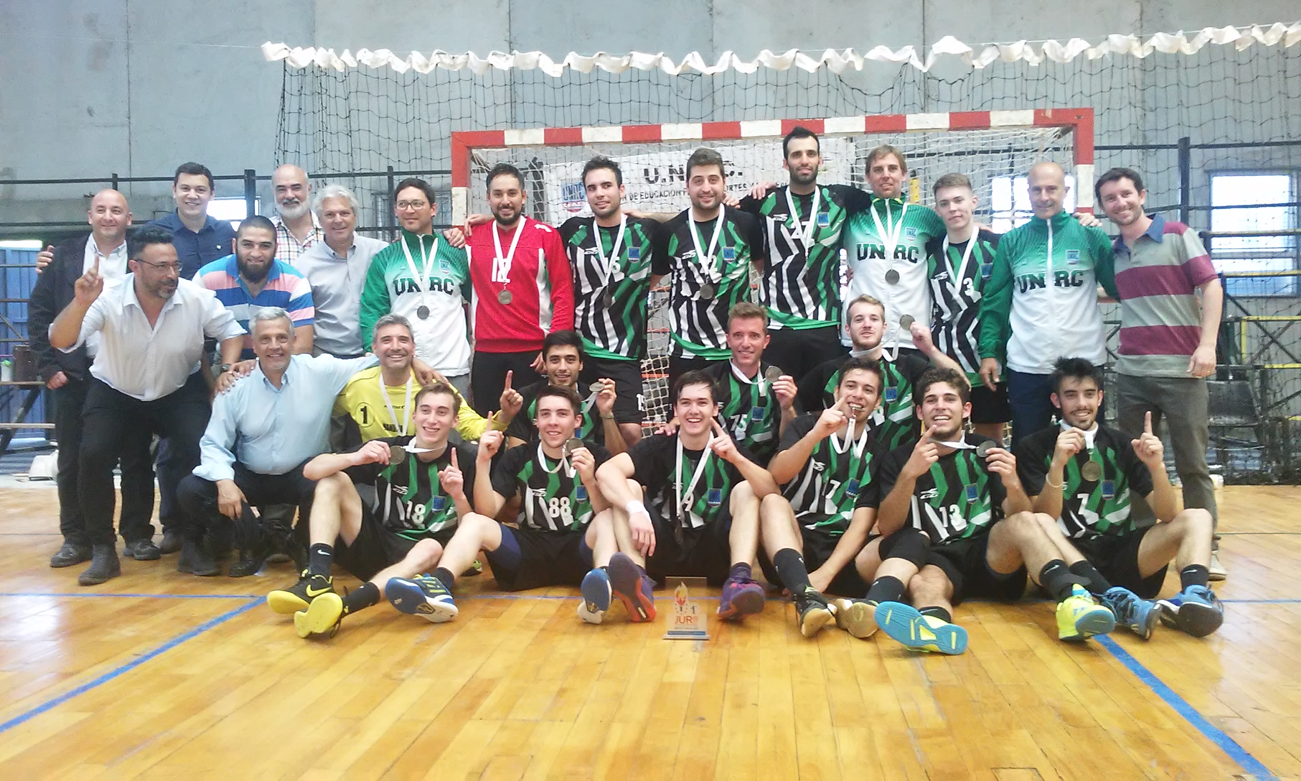 Resultado de imagen para d.t. de handball del equipo de la UNRC